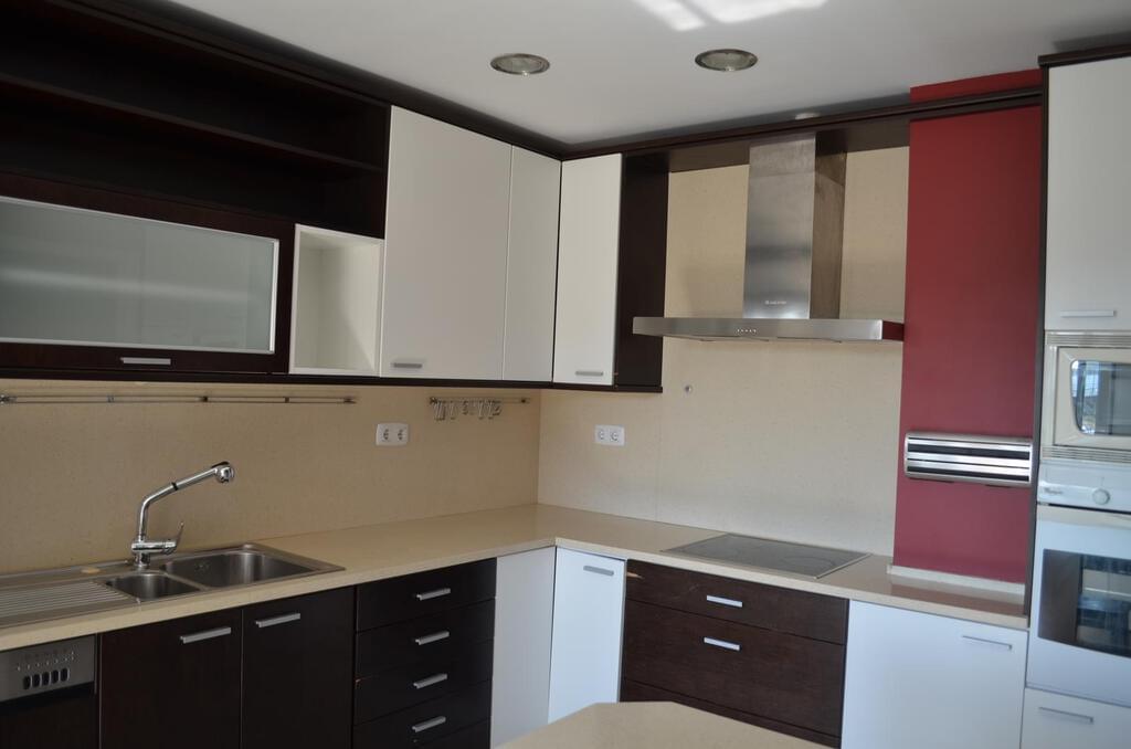 3 bedroom apartment with a swimming pool