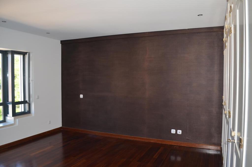 3 bedroom apartment with a swimming pool