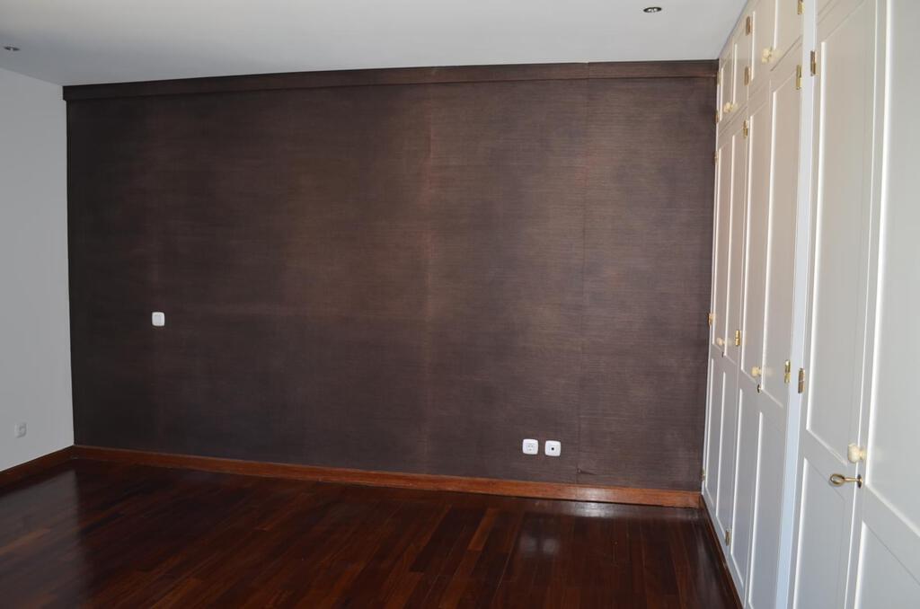 3 bedroom apartment with a swimming pool