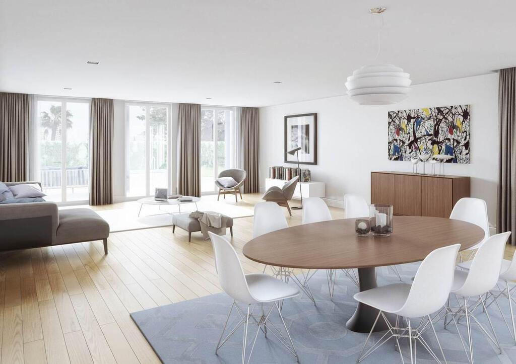 3 bedroom apartment with a swimming pool in gated community