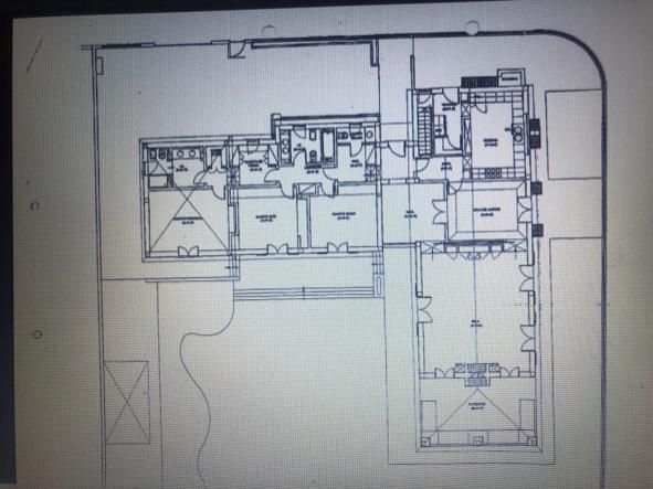 3 bedroom villa with parking