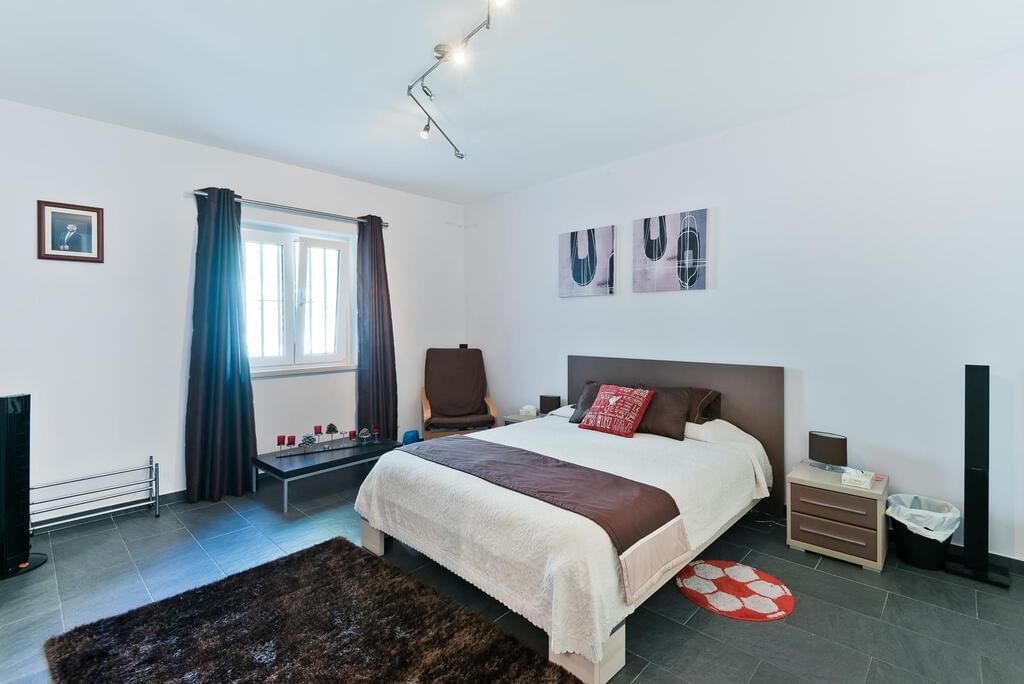 Maison normal T4+1 avec parking