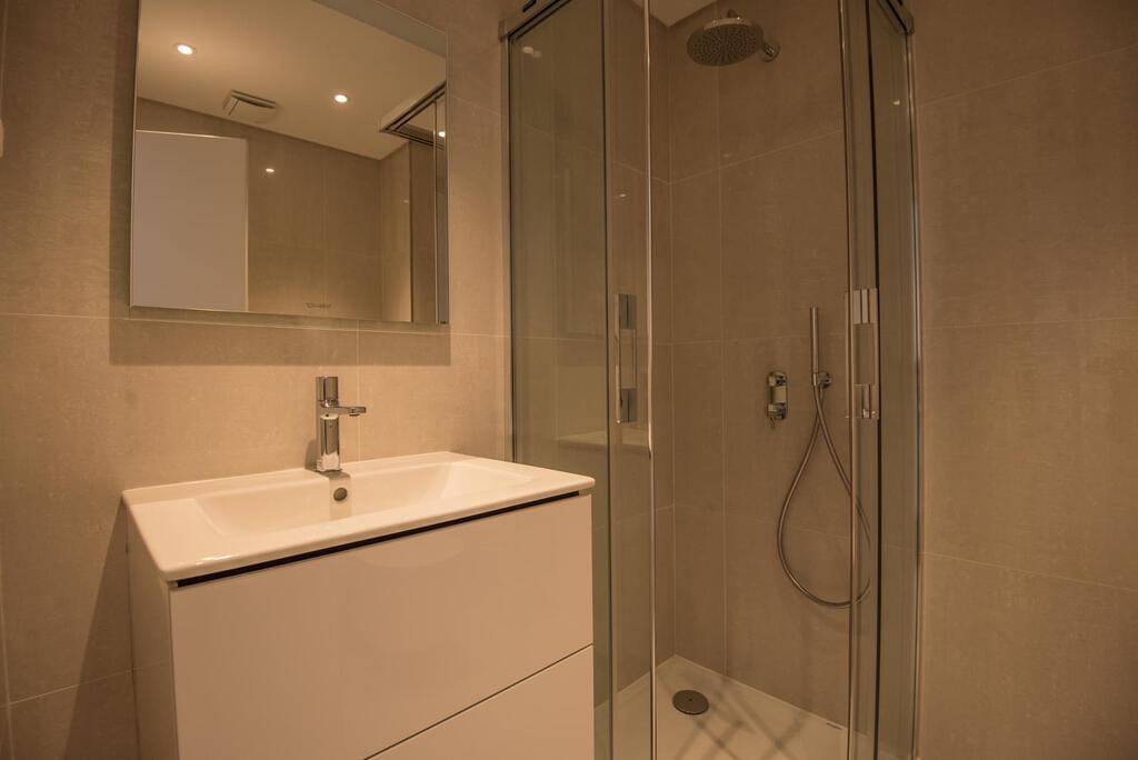 3 bedroom apartment with parking