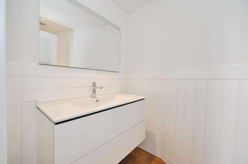 3 bedroom apartment with parking