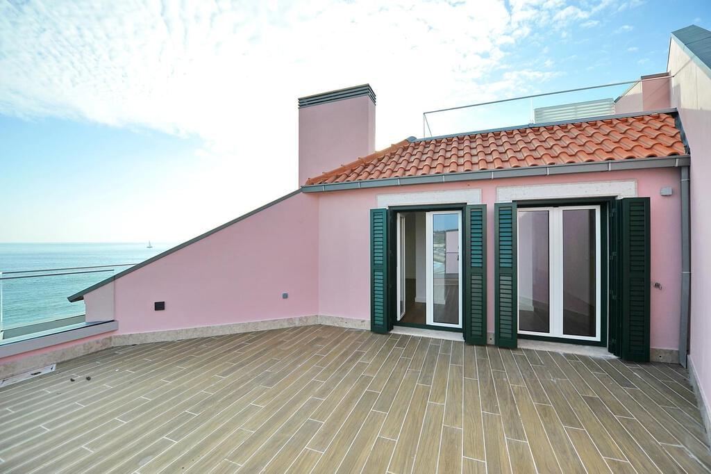 3 bedroom apartment with parking