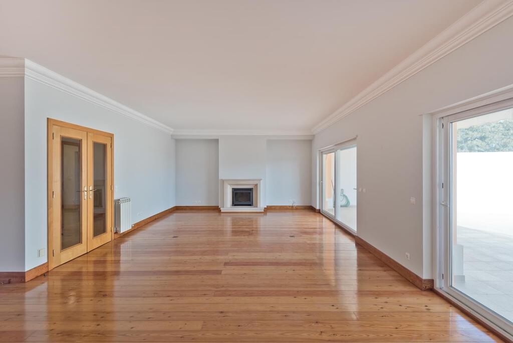 2 Bedroom Apartment with swimming pool, Estoril, Cascais
