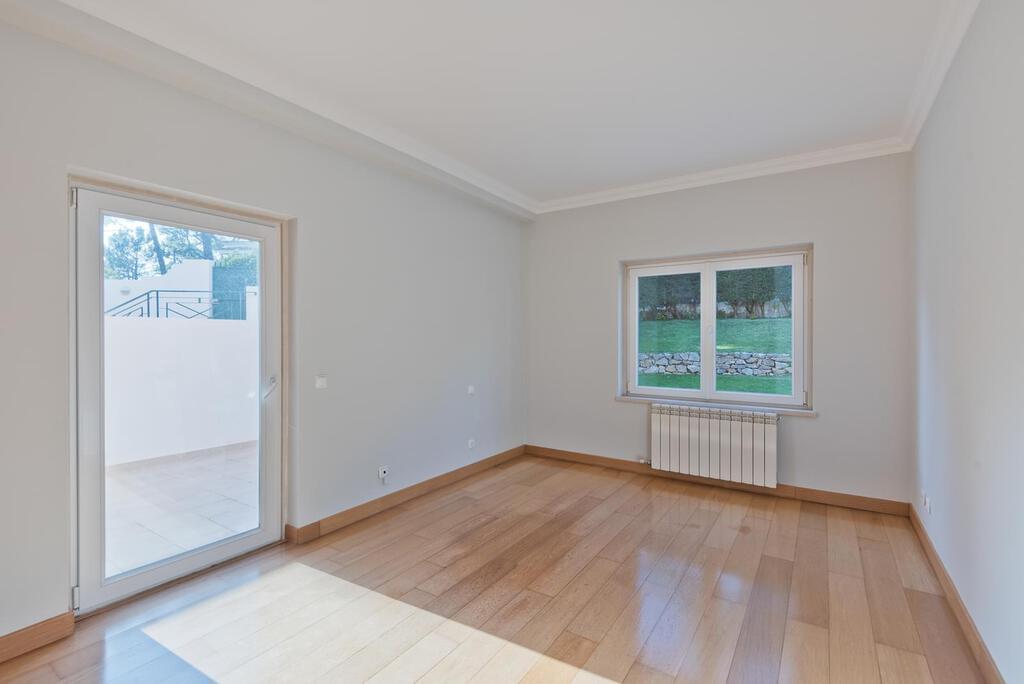 2 Bedroom Apartment with swimming pool, Estoril, Cascais