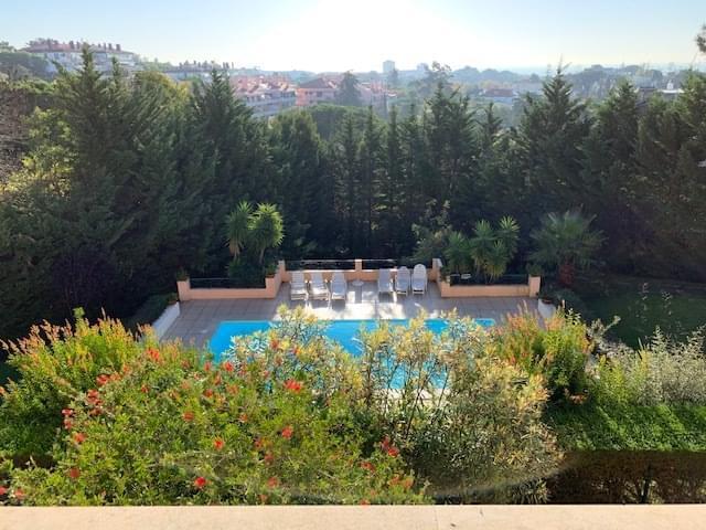 2 Bedroom Apartment with swimming pool, Estoril, Cascais