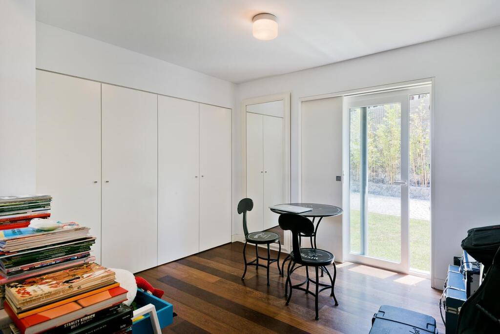 5 bedroom villa with a swimming pool