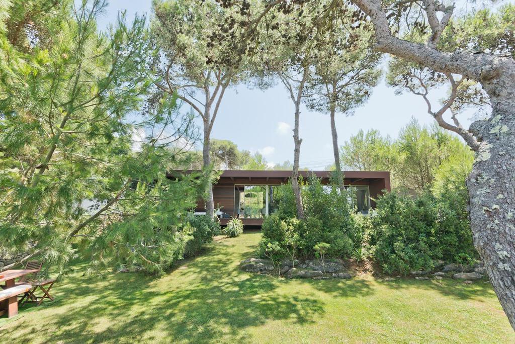 5 bedroom villa with a swimming pool