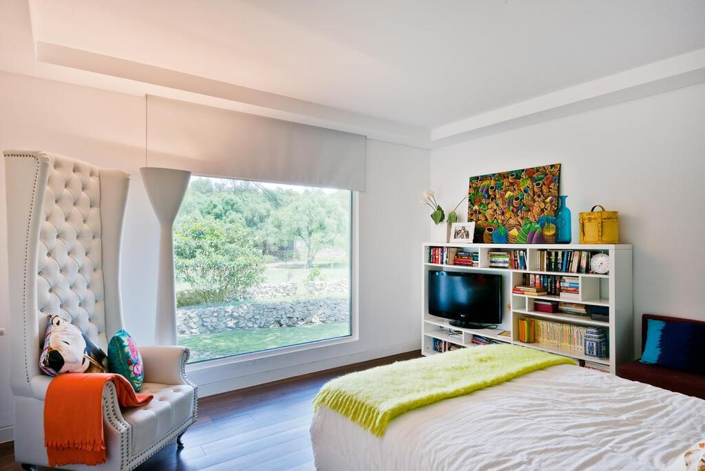 5 bedroom villa with a swimming pool