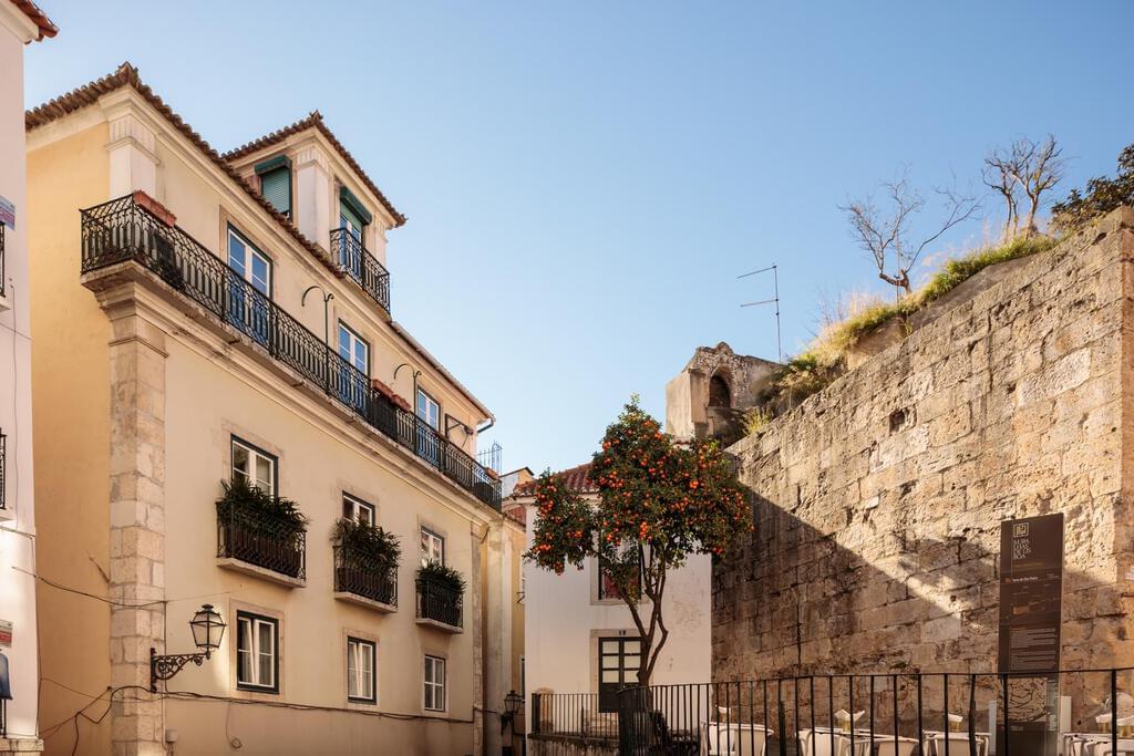 The Duplex of Alfama Lisbon, Portugal At the heart a luxury home for