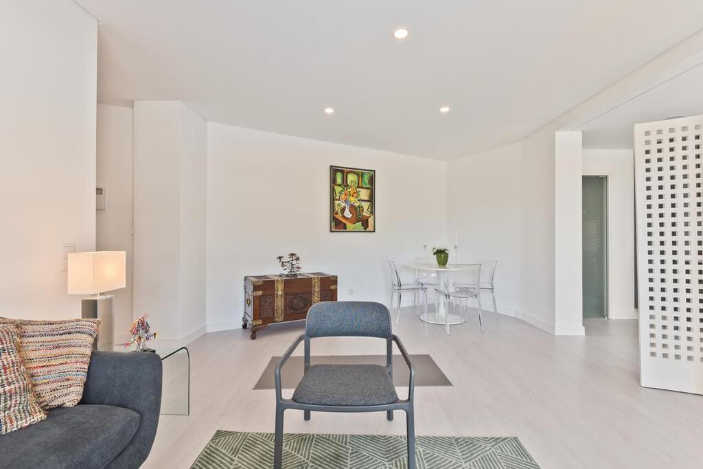 2 Bedroom Apartment with swimming pool, Cascais 30715728