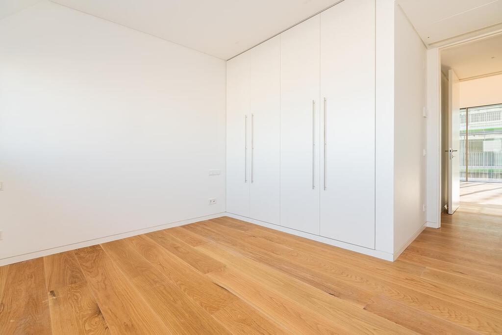 Appartement T3 duplex avec parking dans un condominium fermé