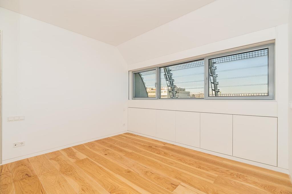 Appartement T3 duplex avec parking dans un condominium fermé