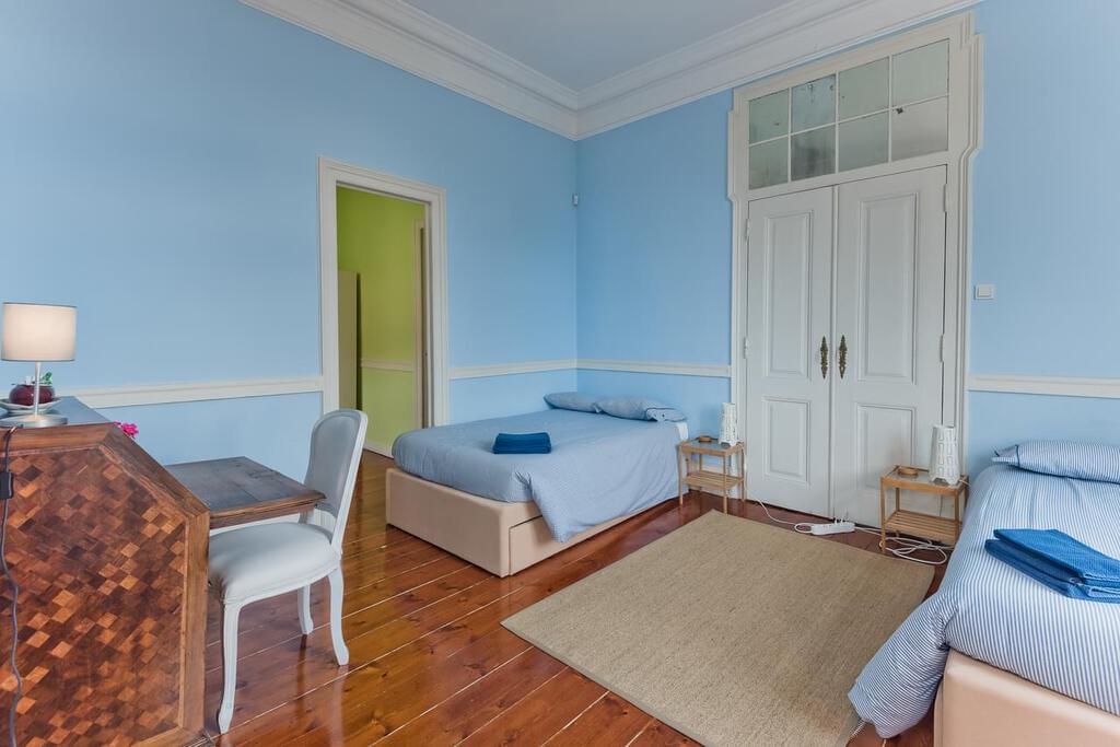 8 bedroom villa with a swimming pool