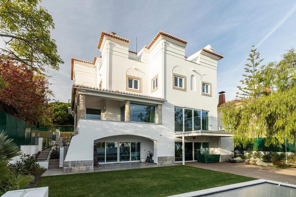 Lisboa Real Estate and Apartments for Venda Christie's