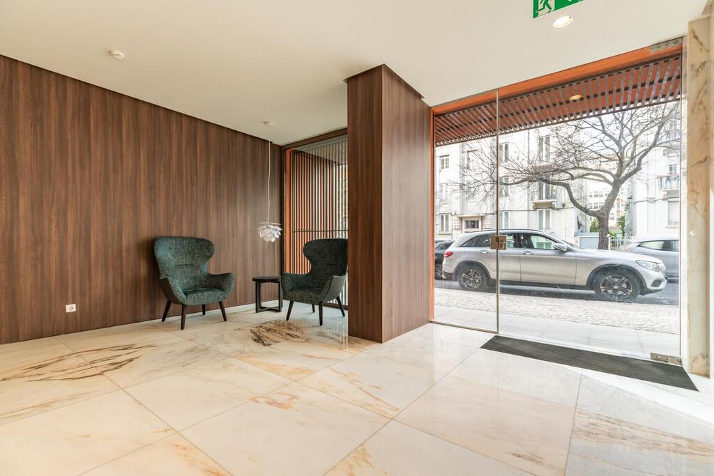 Apartamento T3 com piscina