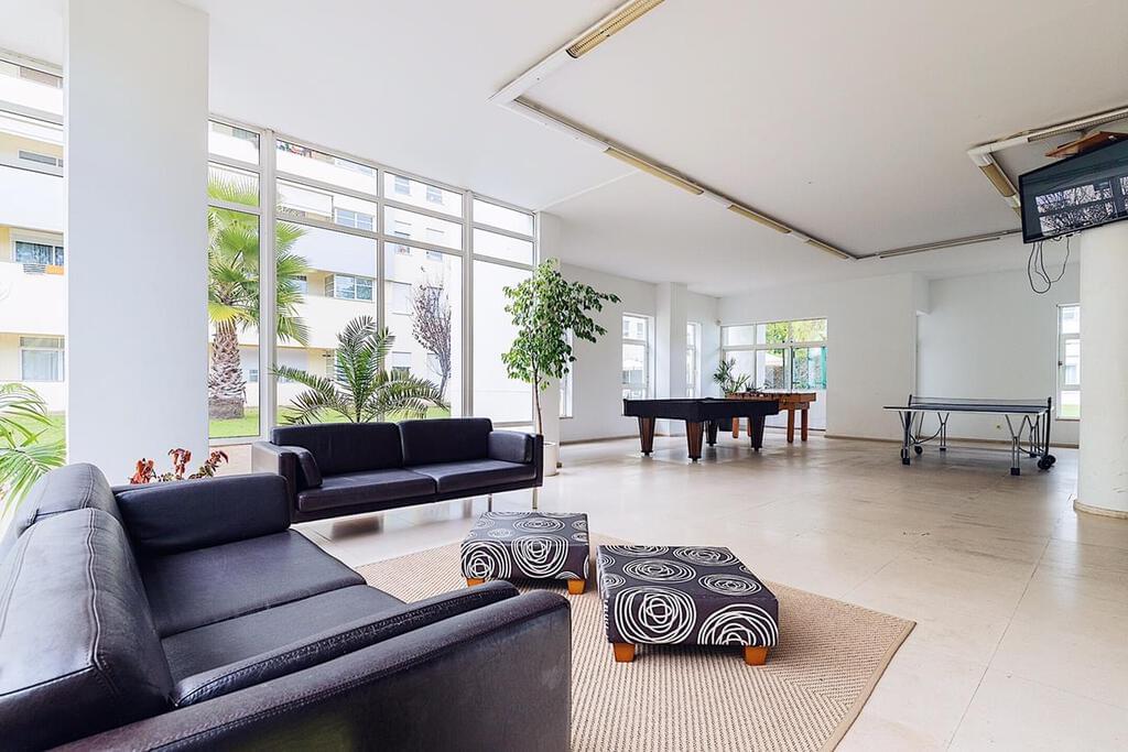 3 bedroom apartment with a swimming pool in gated community