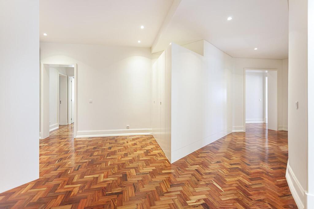 2 bedroom apartment El Corte Inglés