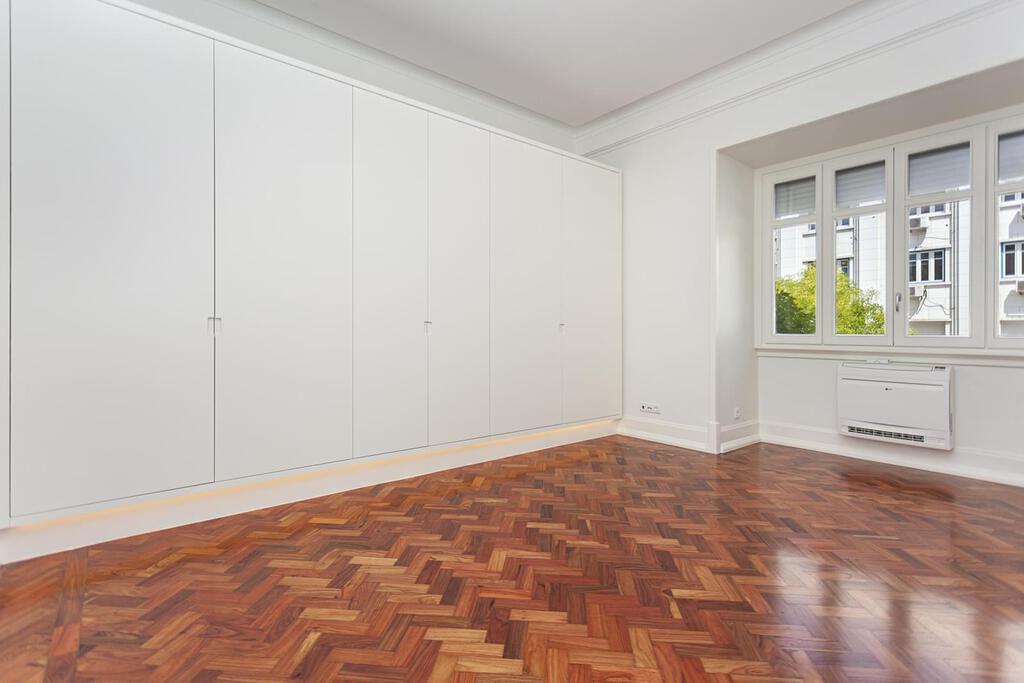 2 bedroom apartment El Corte Inglés