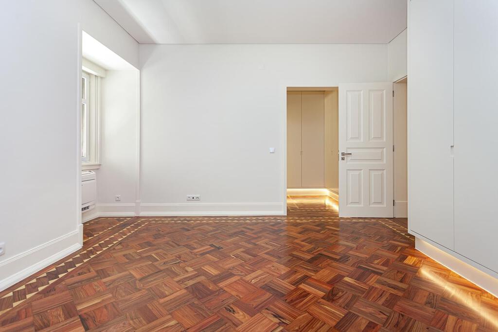 4 bedroom apartment El Corte Inglés