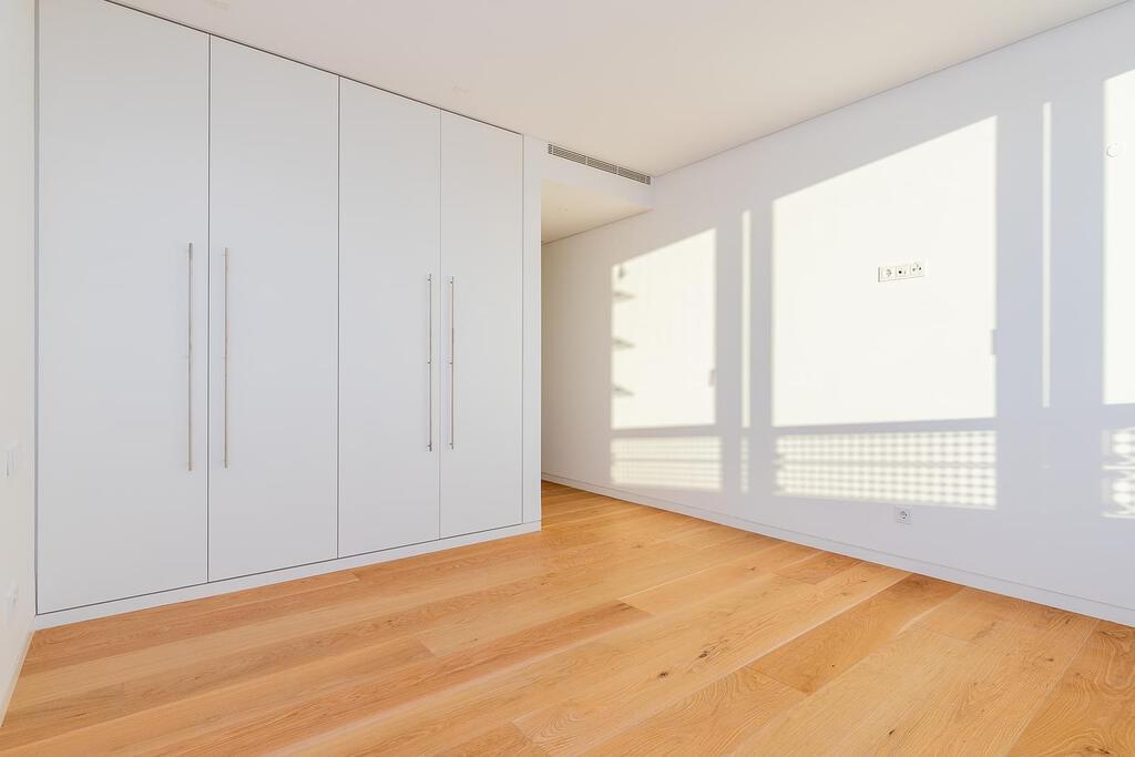 Appartement T5+1 avec parking dans un condominium fermé