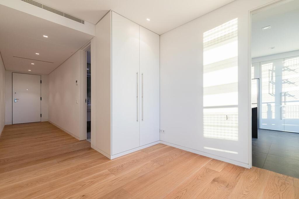 Appartement T5+1 avec parking dans un condominium fermé