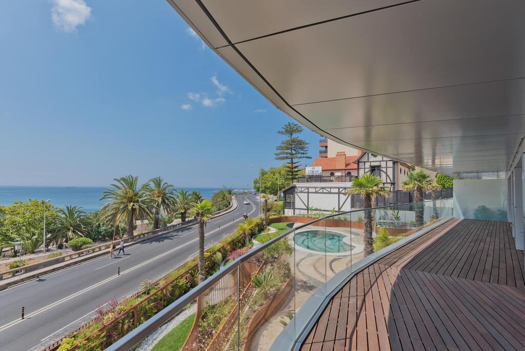 Apartamento T1 com piscina em condomínio fechado