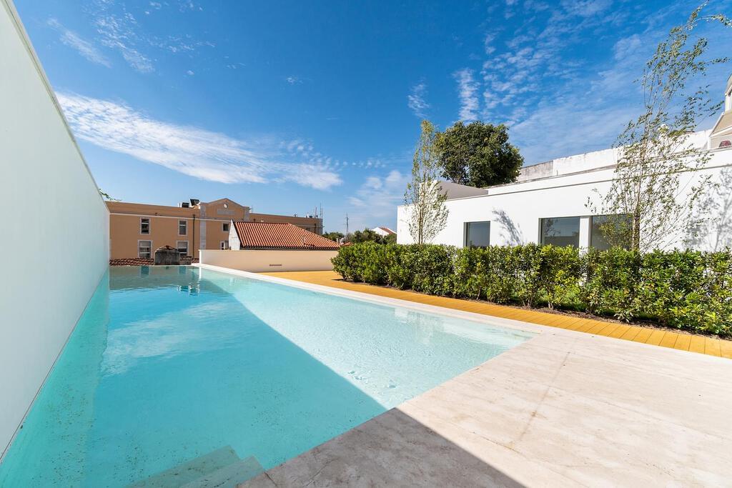 Apartamento T3 com piscina em condomínio fechado