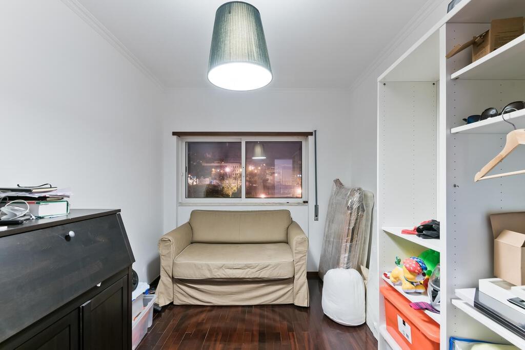 3 bedroom apartment with parking