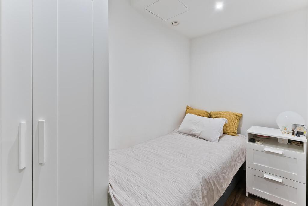 PF19141, Moradia T4 + 1, Oeiras