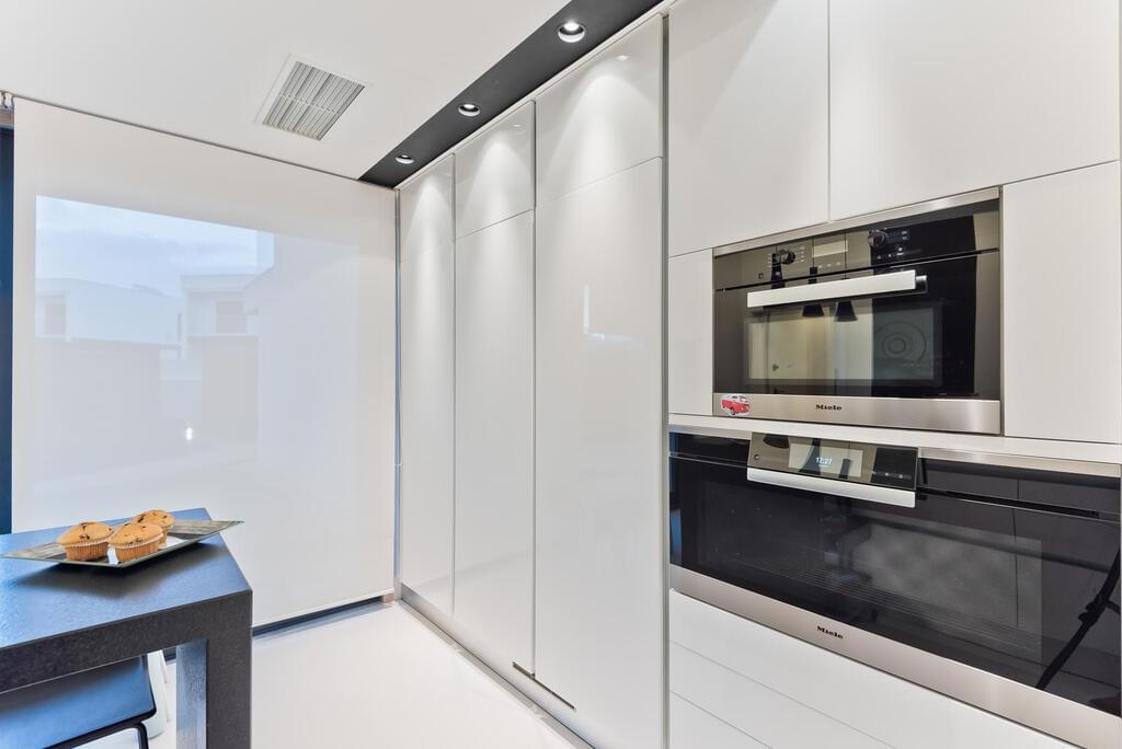 PF19141, Moradia T4 + 1, Oeiras