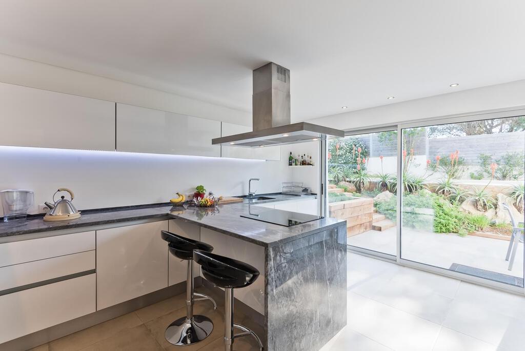 4 Bedroom House with garden, Birre, Cascais