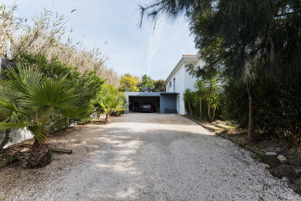 4 Bedroom House with garden, Birre, Cascais