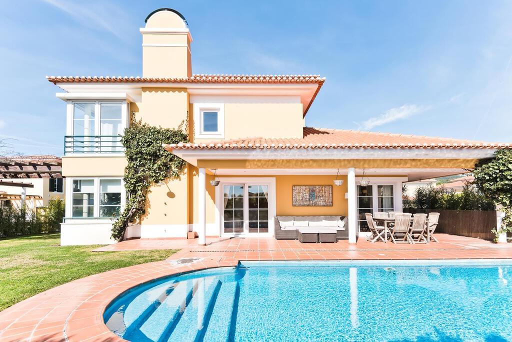 Maison normal T3+3 avec piscine dans un condominium fermé