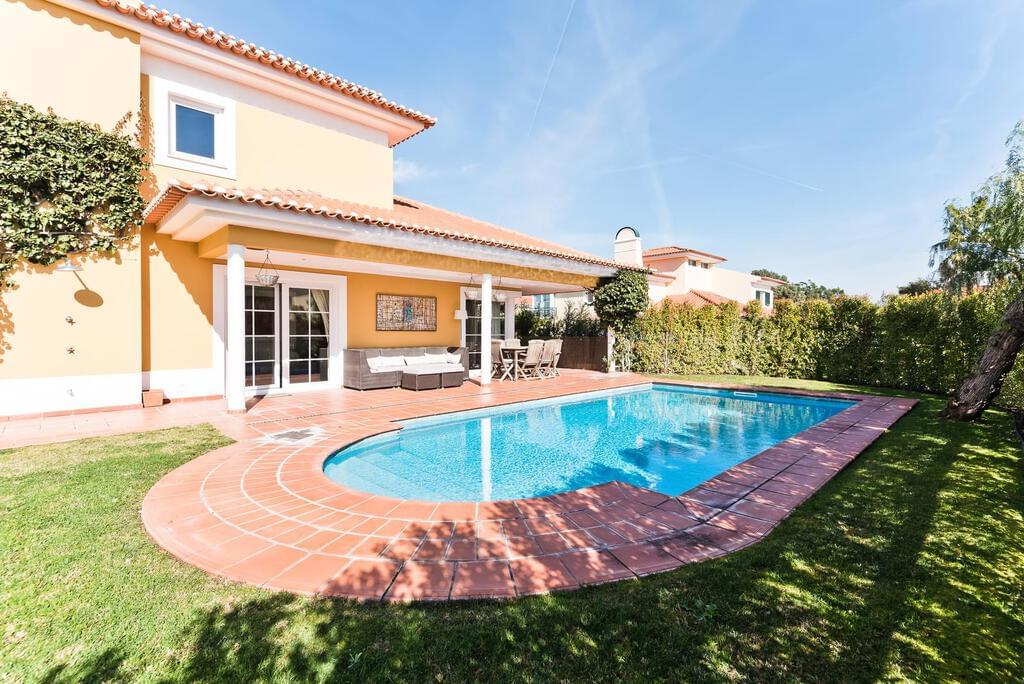 Maison normal T3+3 avec piscine dans un condominium fermé