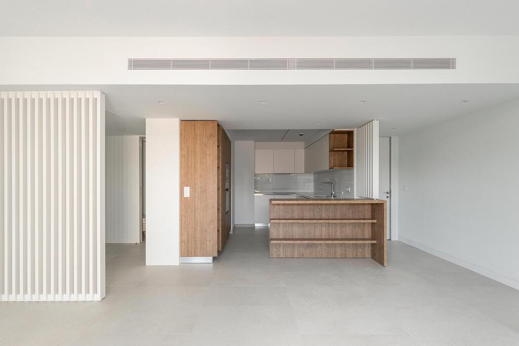 2 bedroom apartment with parking