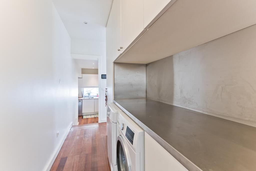 4 bedroom villa with a swimming pool