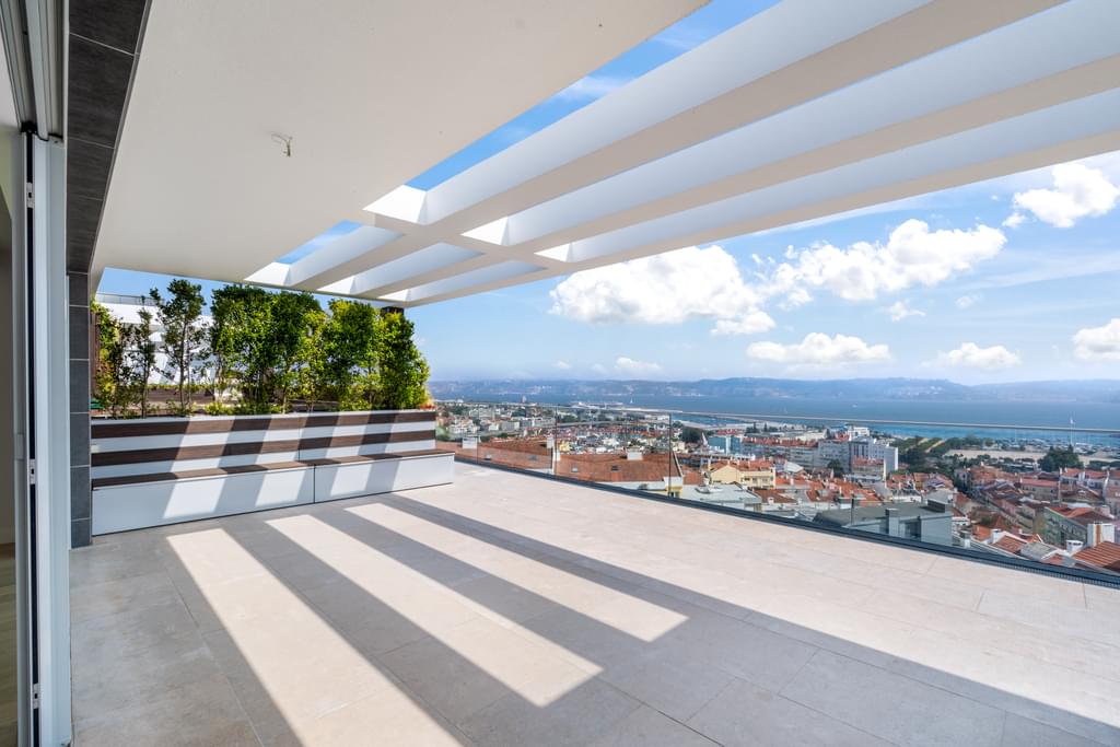 4 Bedroom Penthouse with swimming pool Alto de Algés Oeiras