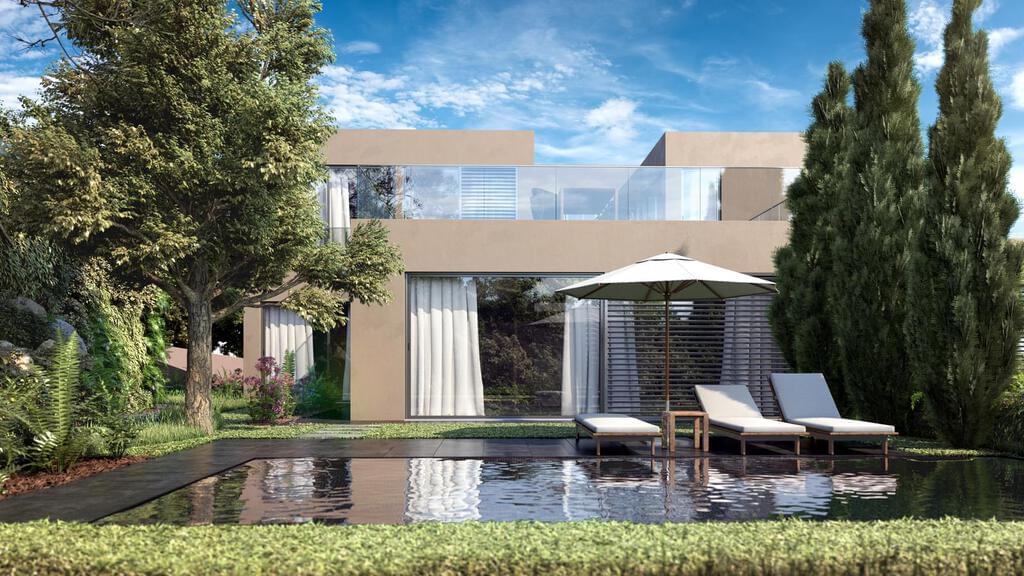 4 bedroom villa with a swimming pool