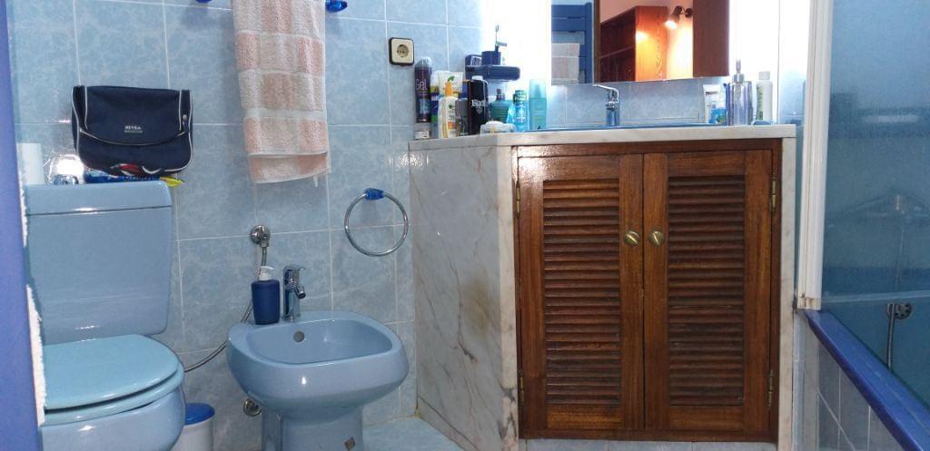 3 bedroom villa with parking