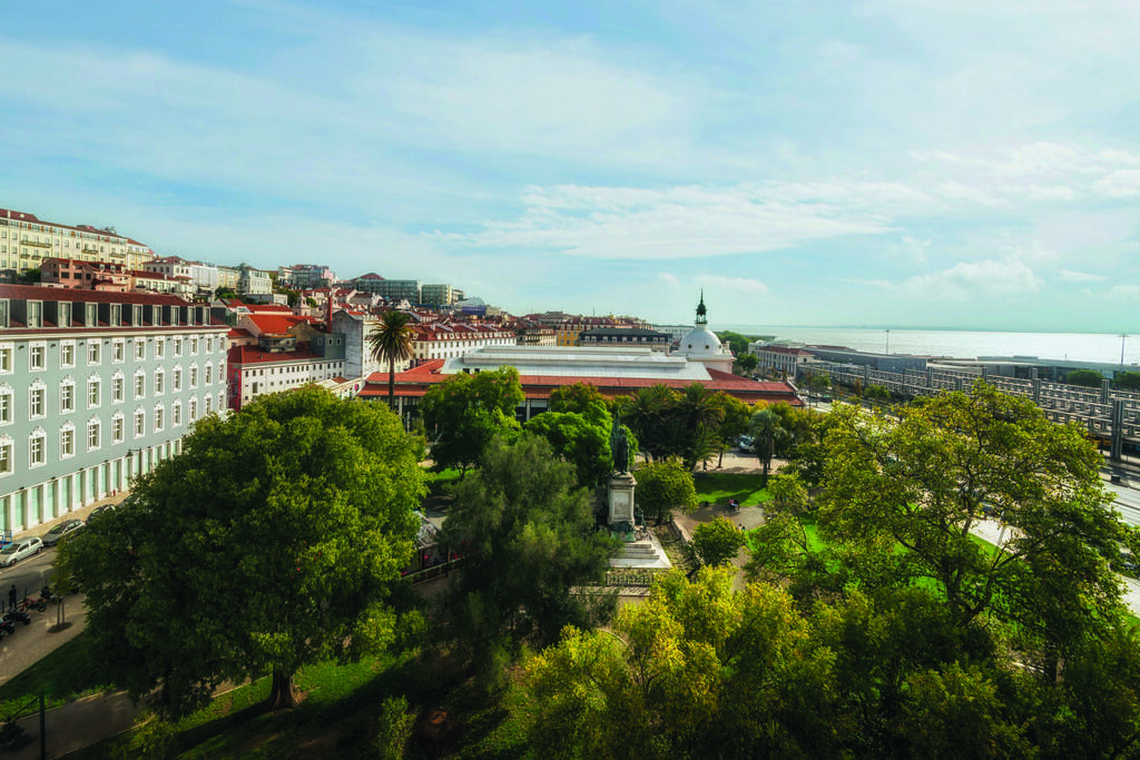 3 bedroom apartment with parking