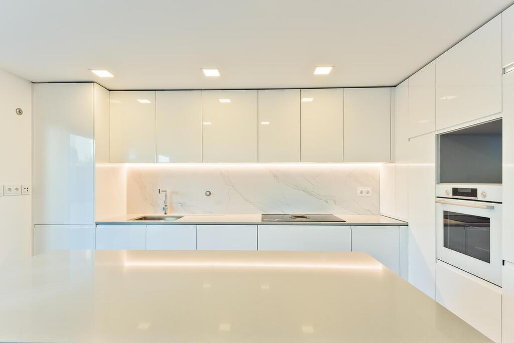 2 bedroom apartment with a swimming pool in gated community