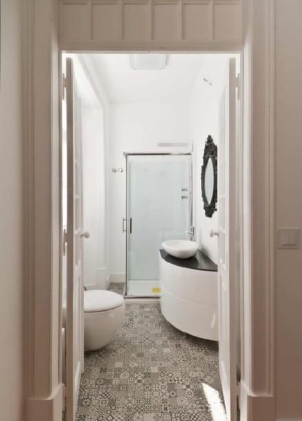 4 bedroom apartment with parking
