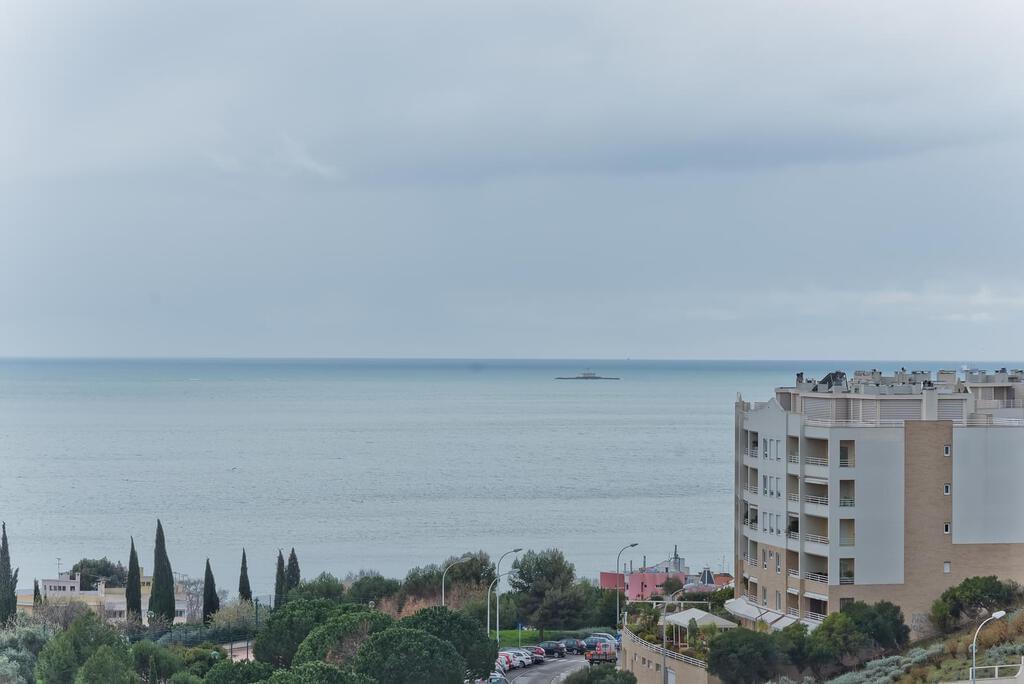 4 bedroom apartment with a swimming pool in gated community