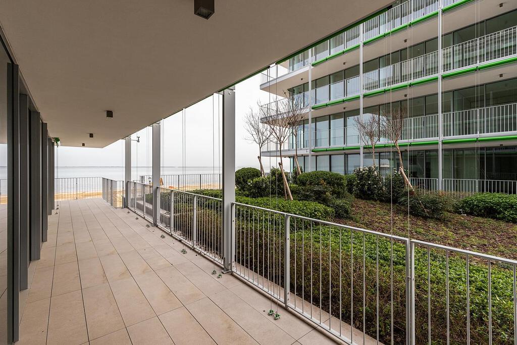 3 bedroom apartment with parking in gated community