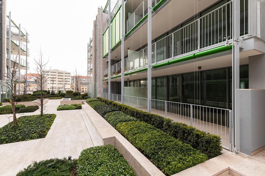 2 bedroom apartment with parking in gated community