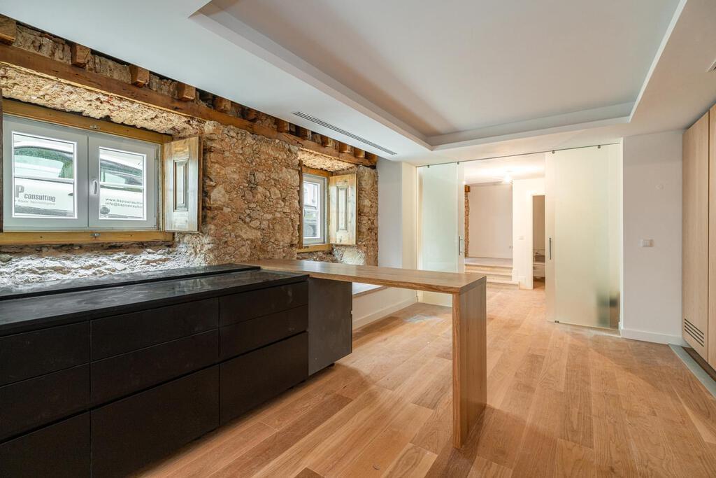 Apartamento T4+1 duplex com estacionamento