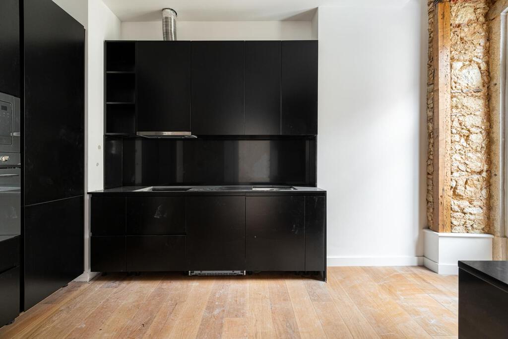 Apartamento T4 com estacionamento